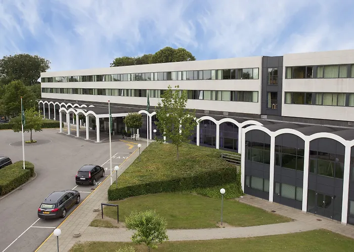 卡姆维尔克尔丁酒店 4* 科灵